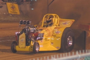 Lightweight Modified Pulling Tractor Zoomies